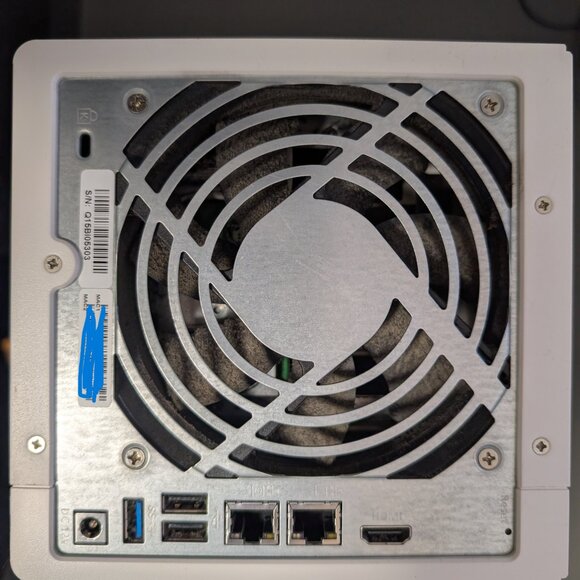 QNAP TS-451+ 4 BAY NAS STORAGE 8GB memory with POWER SUPPLY- NO HD (FOR PARTS) - Picture 4 of 6